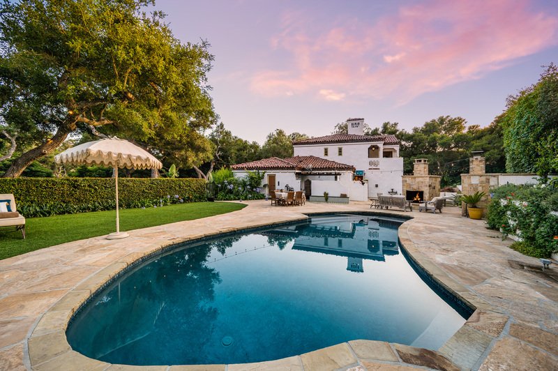 casa residencial en conjunto habitacional